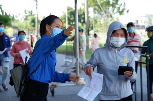 Tiêm vắc-xin Pfizer cho hơn 24.400 người