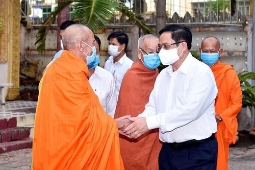 'Nhiều chức sắc tôn giáo là tấm gương, truyền cảm hứng để chiến thắng dịch bệnh'