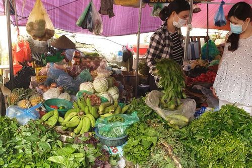 Giá rau xanh tăng mạnh