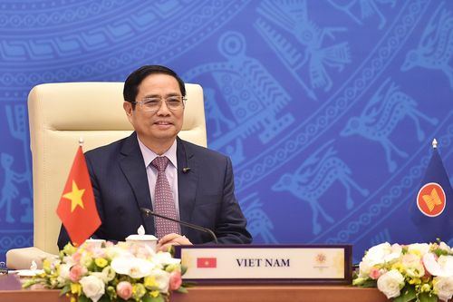 Thủ tướng đề nghị Ấn Độ tích cực hỗ trợ ASEAN về vaccine và thuốc điều trị COVID-19