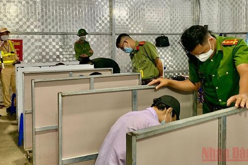Điện Biên duy trì 4 chốt kiểm soát người vào địa bàn