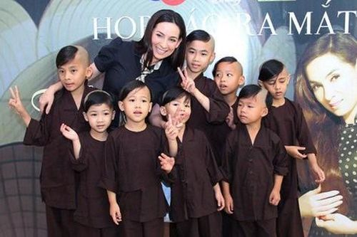 Ngoài Hồ Văn Cường, các con nuôi khác của cố ca sĩ Phi Nhung hiện đang ở đâu, làm gì?