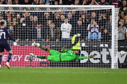 West Ham biến Man City thành cựu vương Cup Liên đoàn