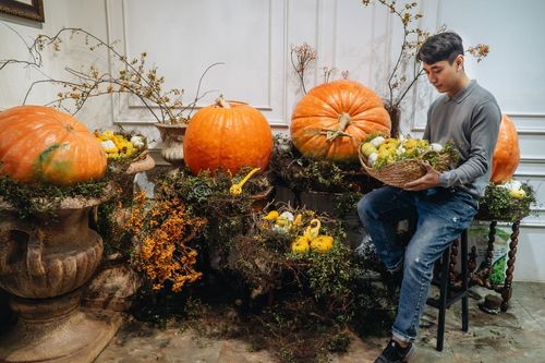 Bí ngô khổng lồ 'made in Việt Nam' giá hàng triệu đồng hút khách mùa Halloween