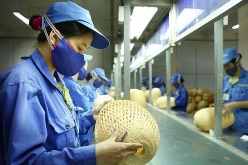 Chuyên gia kinh tế: Các gói hỗ trợ chưa đủ lớn, khiến kinh tế 'lỡ nhịp'