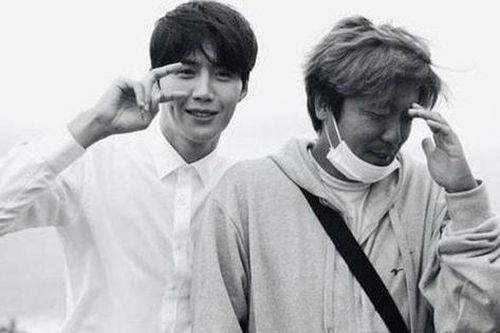 Đồng nghiệp, bạn bè đồng loạt lên tiếng ủng hộ Kim Seon Ho trước scandal