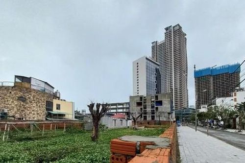 Sự thật vụ nữ đại gia báo mất sổ đỏ 5 lô đất biệt thự ven biển