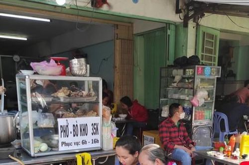 Ly cà phê, tô phở sáng 'đặc biệt' của người Sài Gòn sau 4 tháng ăn uống tại nhà