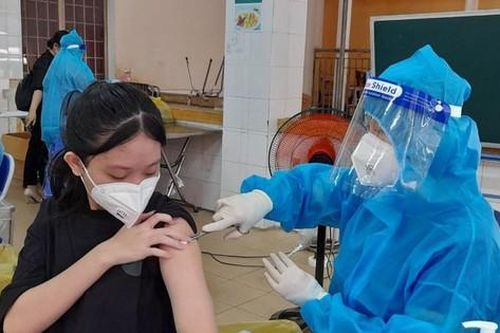 Gần 40.000 trẻ đã được tiêm vắc xin ngừa COVID-19