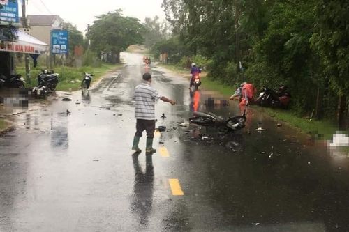 3 xe máy tông nhau, 3 người tử vong