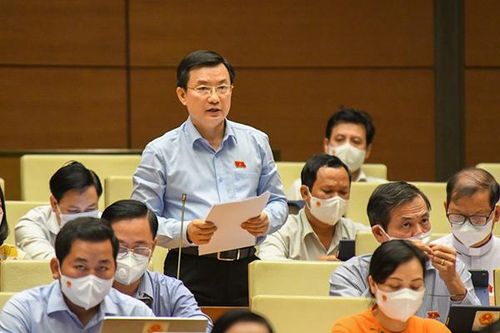 Tôn vinh sao lại phải viết báo cáo thành tích?