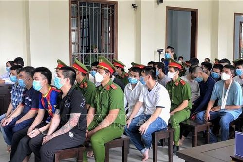 Xét xử 21 bị cáo trong vụ hỗn chiến tại Cần Thơ