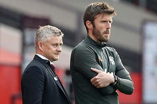 Solskjaer và dàn trợ lý bị người cũ của MU chê là vớ vẩn