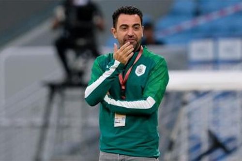 Xavi đồng ý dẫn dắt Barca thay Koeman