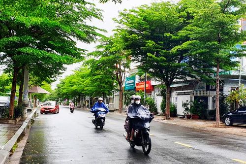 Quy định bắt buộc đội mũ bảo hiểm: Ý thức của người dân được nâng cao