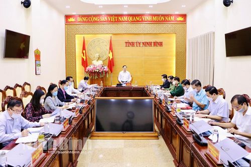Thường trực Tỉnh ủy giao ban với Thường trực các huyện, thành ủy, đảng ủy trực thuộc