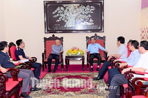 Lãnh đạo tỉnh làm việc với Tập đoàn VinGroup