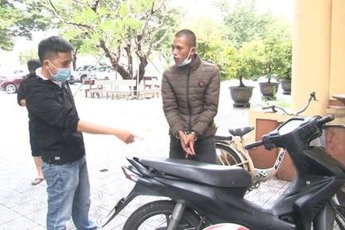 Công an phường theo dõi, bắt thanh niên gây ra 7 vụ trộm