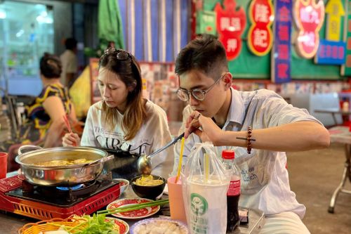 Quán lẩu, nướng thiếu nhân viên, chưa đủ nguyên liệu khi bán tại chỗ