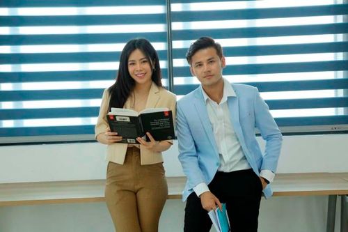 Vợ chồng Vũ Ngọc Ánh - Anh Tài: Ngọt ngào ngoài đời nhưng muôn kiểu đối đầu trong phim
