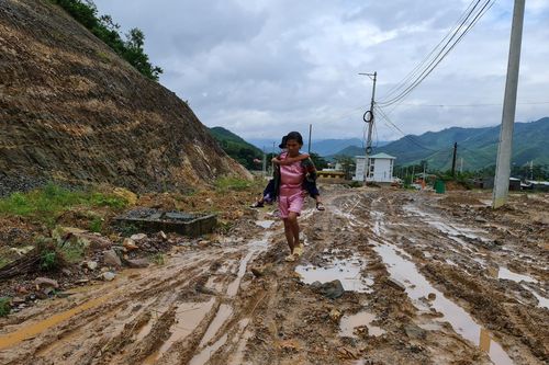 Đà Nẵng: Dân than trời trên con đường 'đau khổ'
