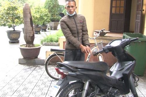 Bắt 'đạo chích' chuyên đổi màu sơn xe sau khi trộm để qua mắt công an