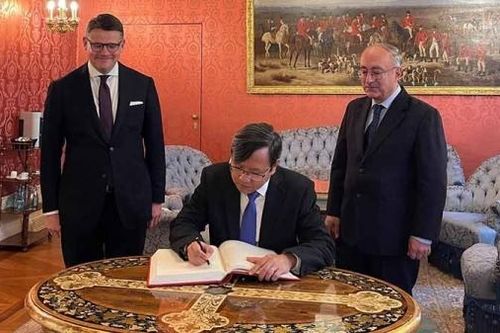 Khuyến khích các doanh nghiệp của bang Hessen đầu tư vào Việt Nam trong các lĩnh vực thế mạnh