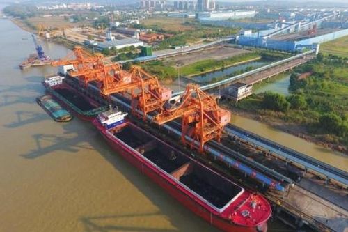 Khủng hoảng thiếu điện: Quay lưng với Australia, Trung Quốc tăng mua than đá của Nga