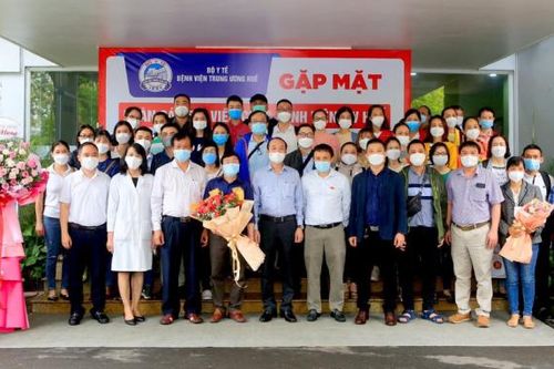 Thừa Thiên Huế: 40 y, bác sĩ tiếp tục vào TP Hồ Chí Minh chống dịch Covid-19
