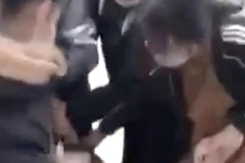 TP Vinh yêu cầu rà soát, xác minh clip nữ sinh bị đánh hội đồng