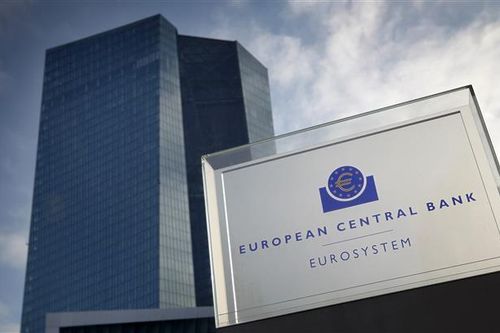 ECB vẫn duy trì chính sách kích thích kinh tế bất chấp lạm phát tăng