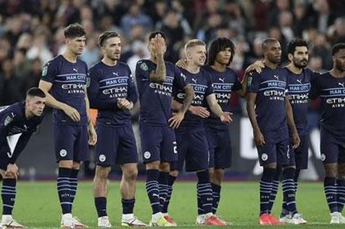 Man City đứt mạch vô địch cúp liên đoàn: Loại sớm khéo lại hay
