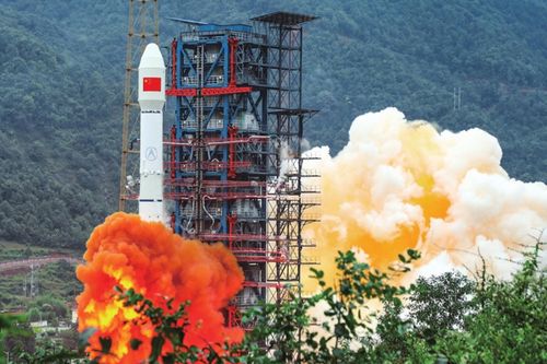 Shijian-21: 'Sát thủ diệt vệ tinh' của Trung Quốc hay chỉ là thiết bị dọn rác không gian?