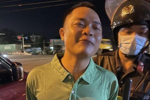 Nụ cười gây ớn lạnh của gã chồng sau khi cầm xẻng đánh chết đồng nghiệp của vợ vì ghen tuông