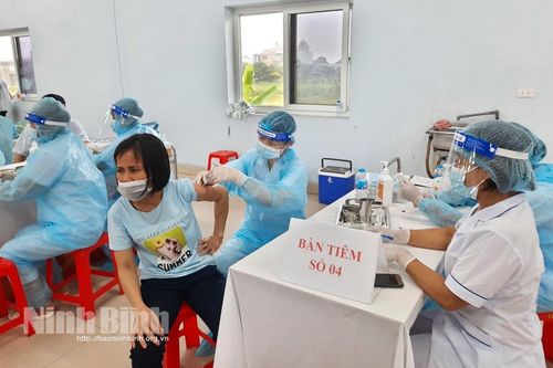 Dự kiến từ ngày 1 đến 12/11 sẽ tiêm vắc xin phòng COVID-19 Sputnik V mũi 2