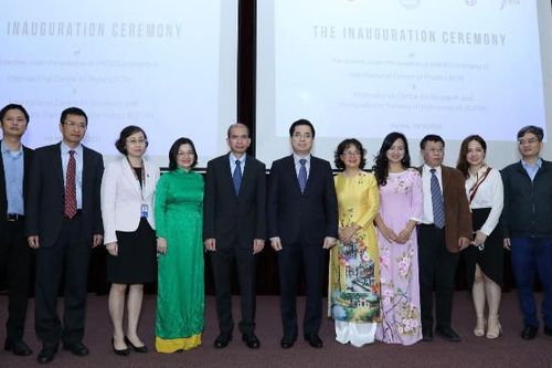 Ra mắt 2 trung tâm khoa học được UNESCO công nhận và bảo trợ