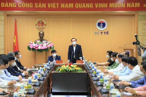 Bí thư Thành ủy thành phố Hồ Chí Minh gặp gỡ, tri ân các thầy thuốc tham gia hỗ trợ chống dịch Covid-19