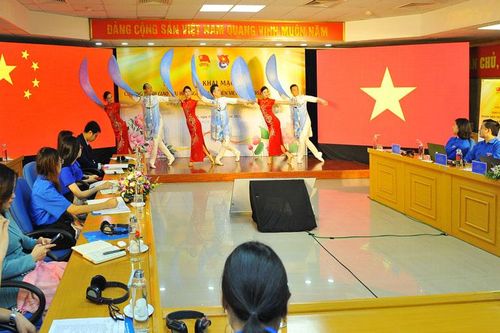 Thanh niên Việt Nam - Trung Quốc chia sẻ kinh nghiệm nâng cao năng lực thích ứng