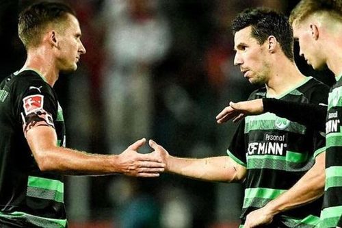 Soi kèo nhà cái Freiburg vs Furth. Nhận định, dự đoán bóng đá Đức Bundesliga (20h30, 30/10)
