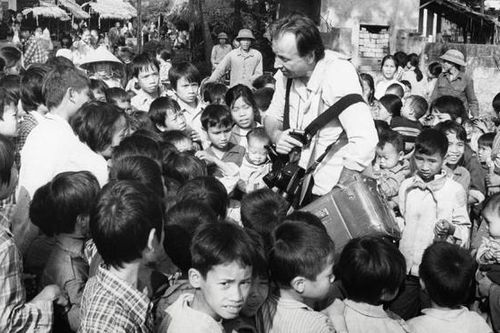 Lá thư từ nước Đức của Thomas Billhardt: Tình yêu với Việt Nam nằm tận đáy lòng tôi