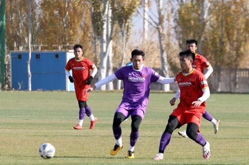 Tiền vệ Hai Long: 'U23 Việt Nam không muốn người hâm mộ thất vọng'