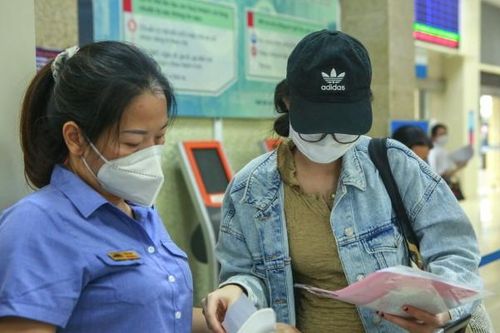 Hành khách đi tàu hỏa chỉ cần khai báo y tế điện tử