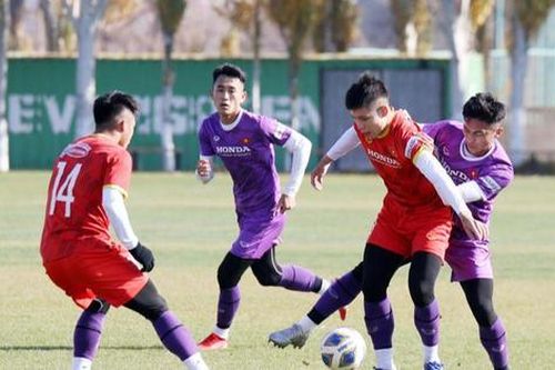 U23 Việt Nam chia lực lượng thi đấu đối kháng