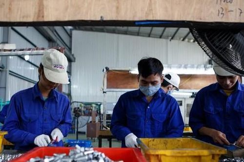 Sản xuất dần phục hồi, hơn 8.200 doanh nghiệp thành lập mới trong tháng 10