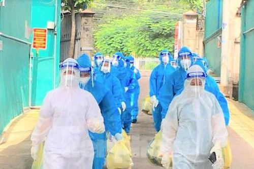 Theo chân y tế lưu động đến chăm sóc F0 tại nhà ở Bình Dương
