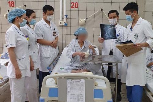 9 tiếng phẫu thuật cắt bỏ và tạo hình lại toàn bộ đường tiêu hóa