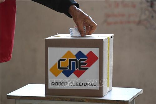 EU đưa phái đoàn giám sát bầu cử đầu tiên tới Venezuela
