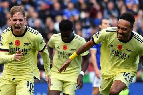 Đánh bại Leicester ngay tại King Power, Arsenal đá văng MU khỏi top 5