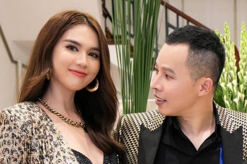 Vũ Khắc Tiệp tình tứ ôm eo Ngọc Trinh, ngọt ngào gọi người đẹp bằng 3 từ 'nói lên tất cả' sự biết ơn