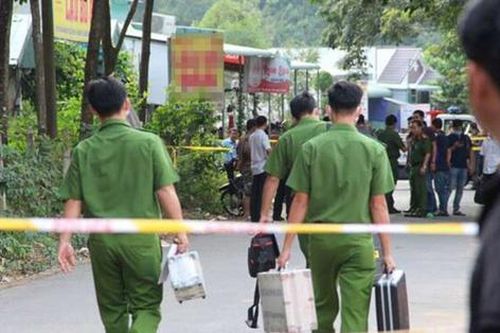 Đâm vợ tử vong, bố vợ trọng thương tại trụ sở tòa án